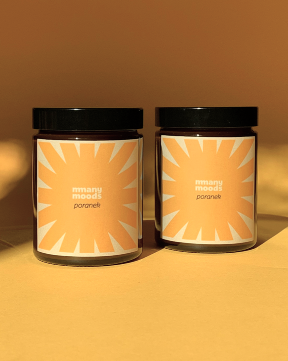 świeczka sojowa o zapachu pomarańczy i intensywnych cytrusów